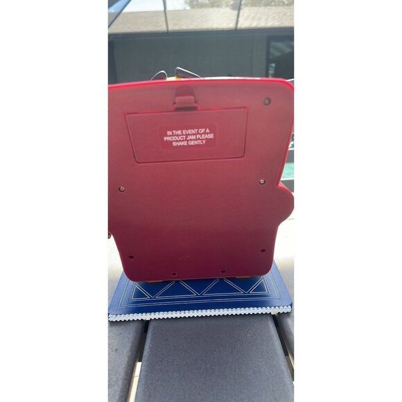 Vintage 1990 M & M Yellow Lazy Boy Candy Dispenser - Picture 5 of 11